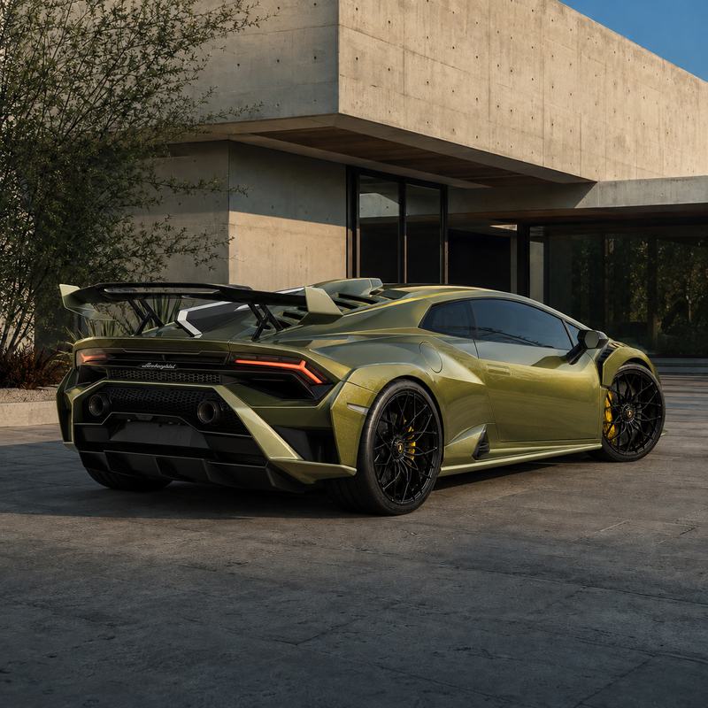 TPU Metal STO track gold-green - Lamborghini Vinyl Wrap view 5